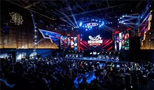 但凭借其在 但凭借其在