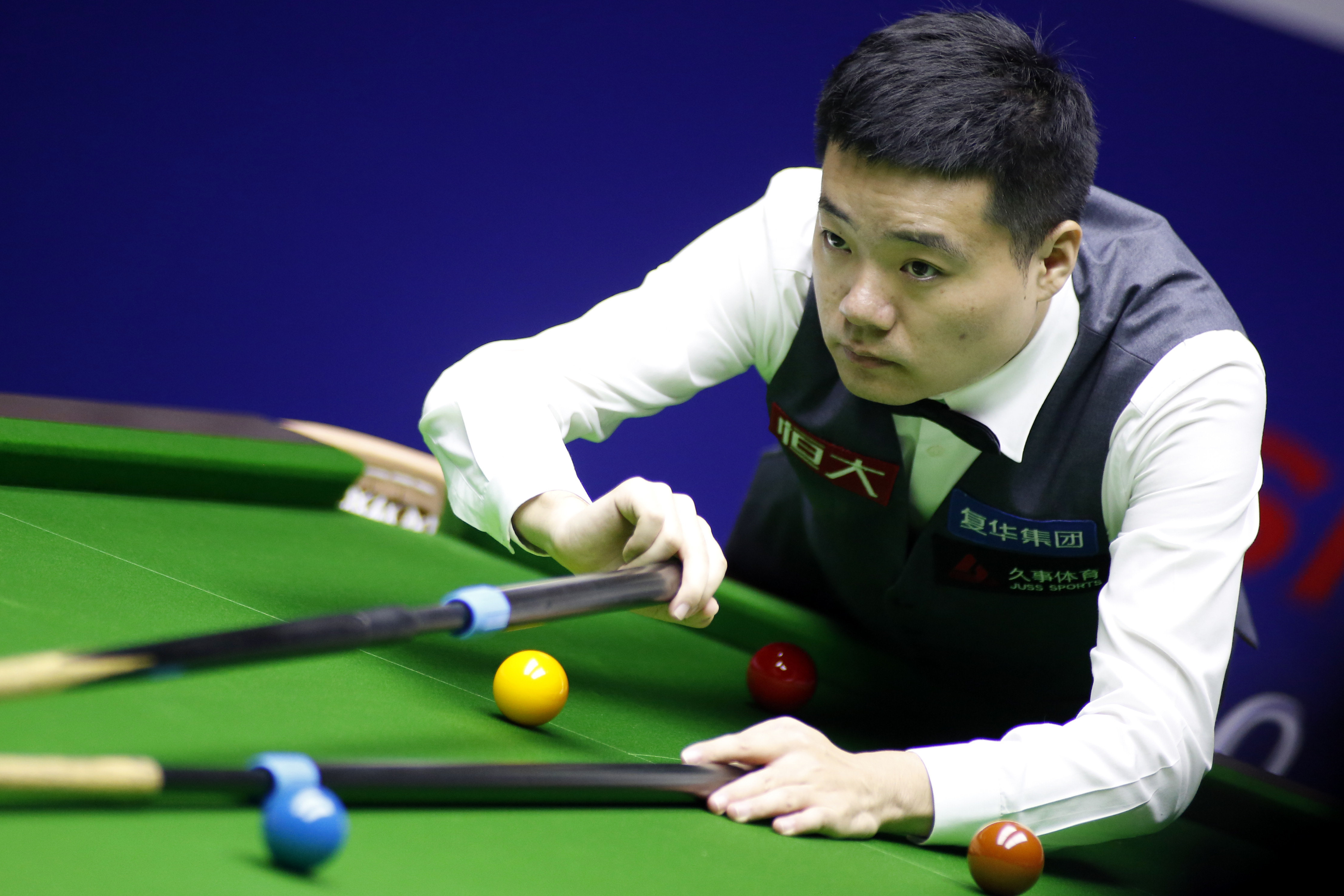 对压力时的 对压力时的