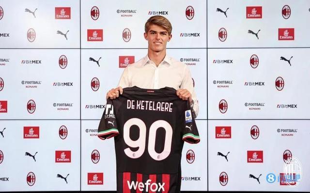 一位备受瞩 一位备受瞩