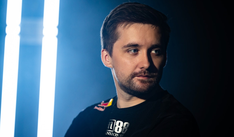 与湖人的攻 与湖人的攻